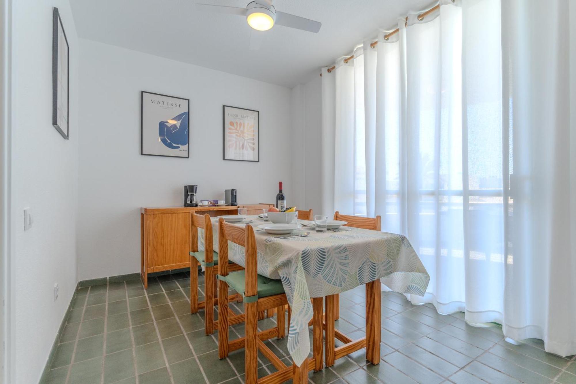 Go2Tenerife Apart Sira Family, Pool & Beach Playa de las Américas Dış mekan fotoğraf