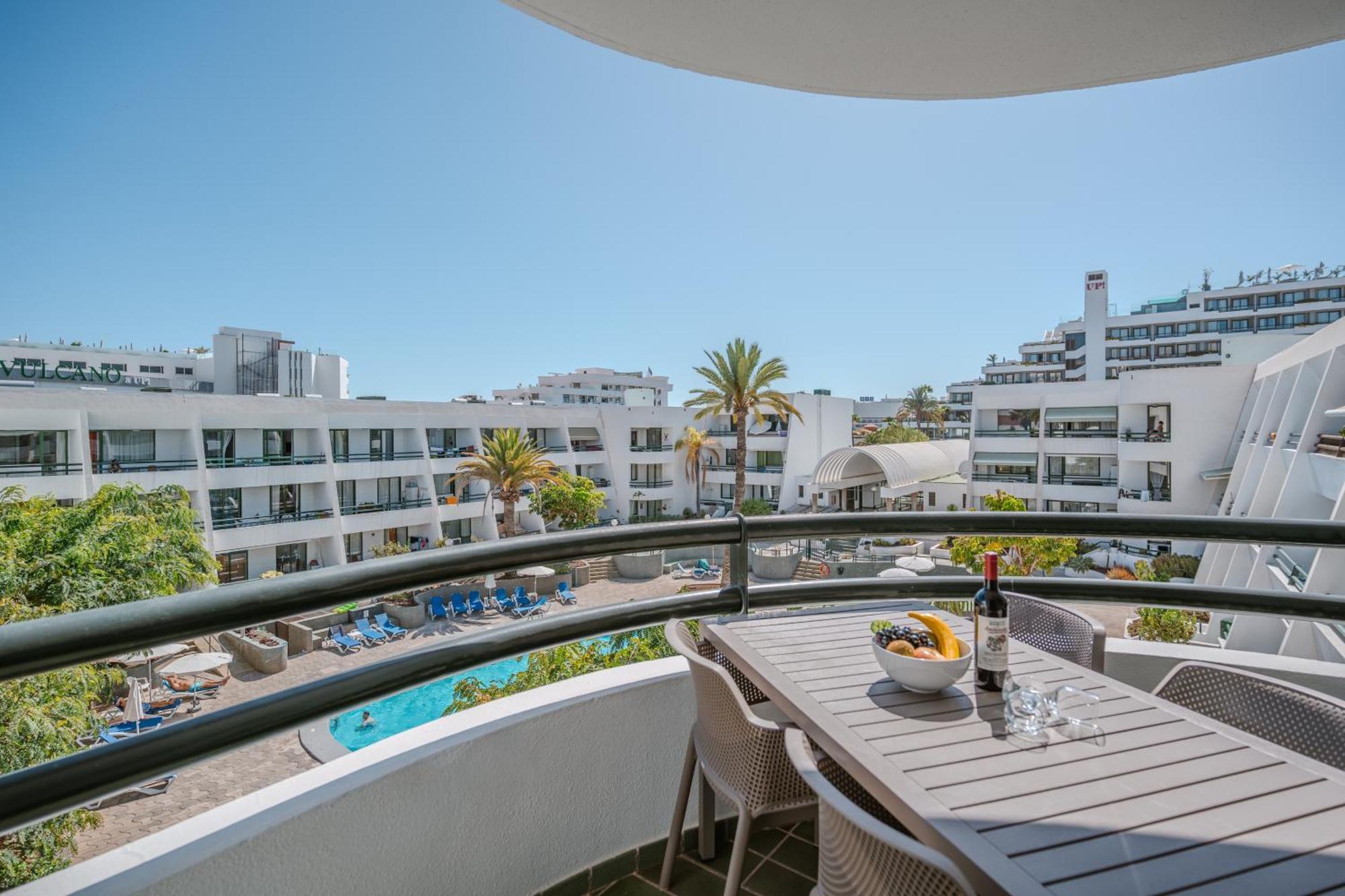 Go2Tenerife Apart Sira Family, Pool & Beach Playa de las Américas Dış mekan fotoğraf
